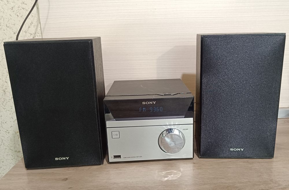 SONY микро музикална система, мини уредба , USB  FM   CD  Mp3   AUX