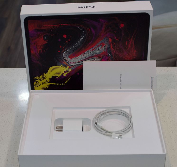 Планшет iPad Pro 12,9 (2018) Wi-Fi/LTE, 64 ГБ, Space Gray