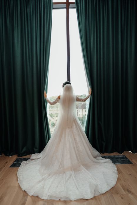 Дизайнерское свадебное платье