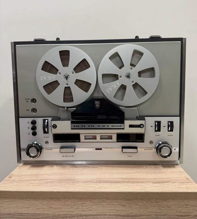 Колекционерски ролков магнетофон Grundig TK-321 deluxe - нов