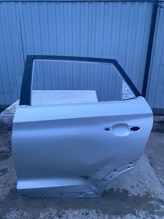 Дверь Хюндай Туксун