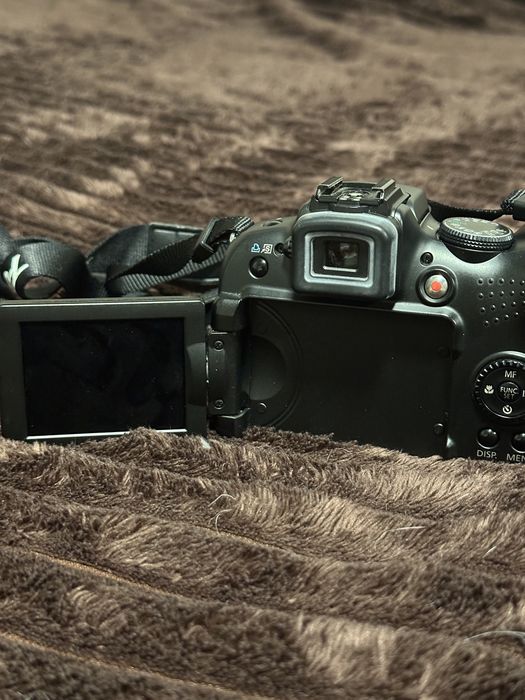 Canon PowerShot SX20 IS 20x Optical Zoom