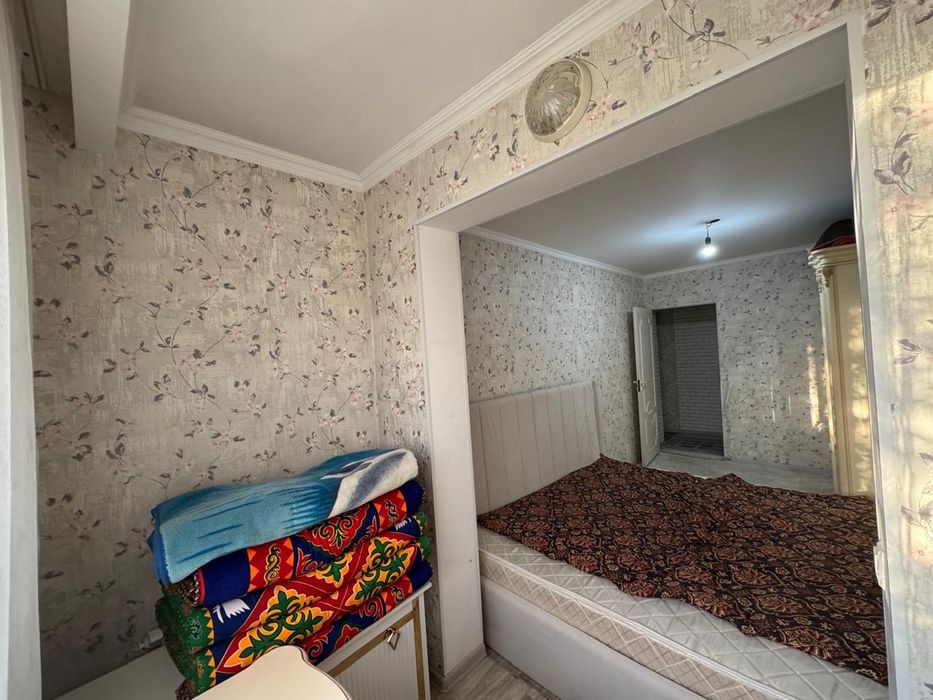 16-мкр. Продается 3хком квартира.