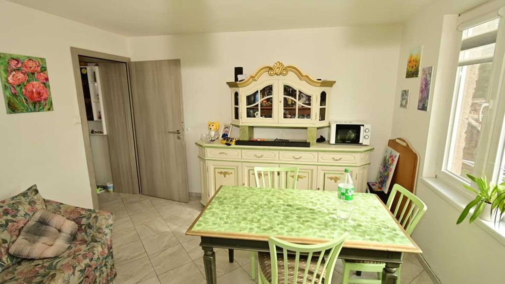 Дава се под наем Едностаен апартамент в Перник, Пригаров район - 45 кв.м за 55500 € - Снимка #2