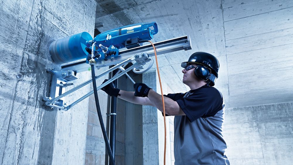 Услуги перфоратор отбоный молоток сверлим ломаем битон алмазное каронк