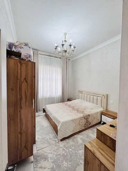 2 сотих участка сотилади