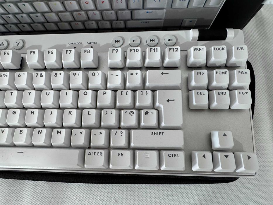 Kлавиатура Геймърска  Logitech Pro X TKL White Lightspeed