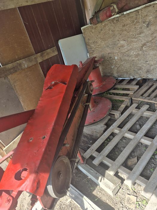 Vând cositoare cu lama ,si pe tambur