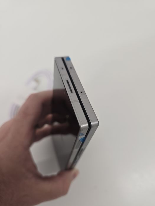 Samsung Z fold 6