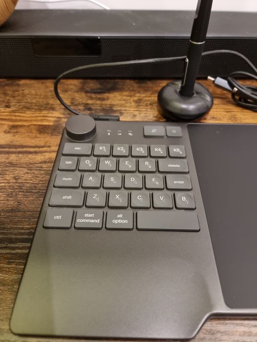 Графичен таблет Huion Inspiroy Keydial KD200