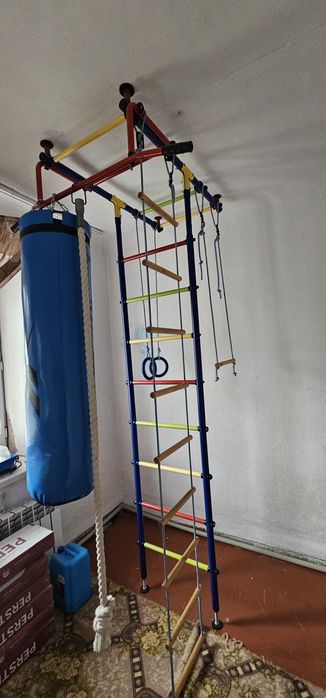 Продам шведскую стенку
