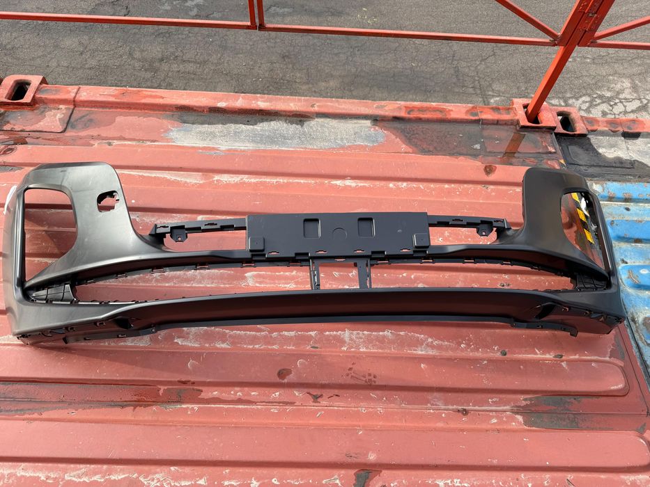 Бампер,капот, крыло на Hongqi E-QM5