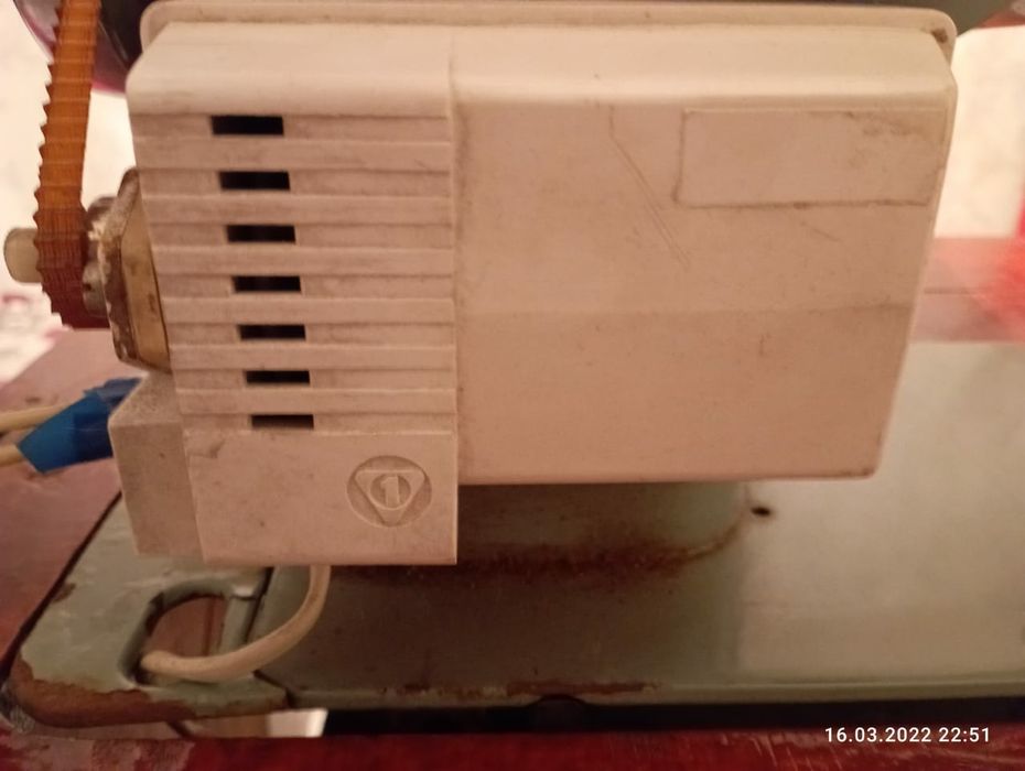 Швейная машинка Лада 238