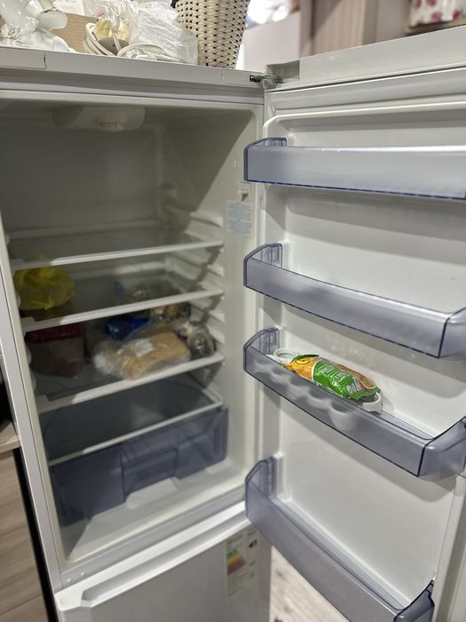 Продам холодильник 45.000