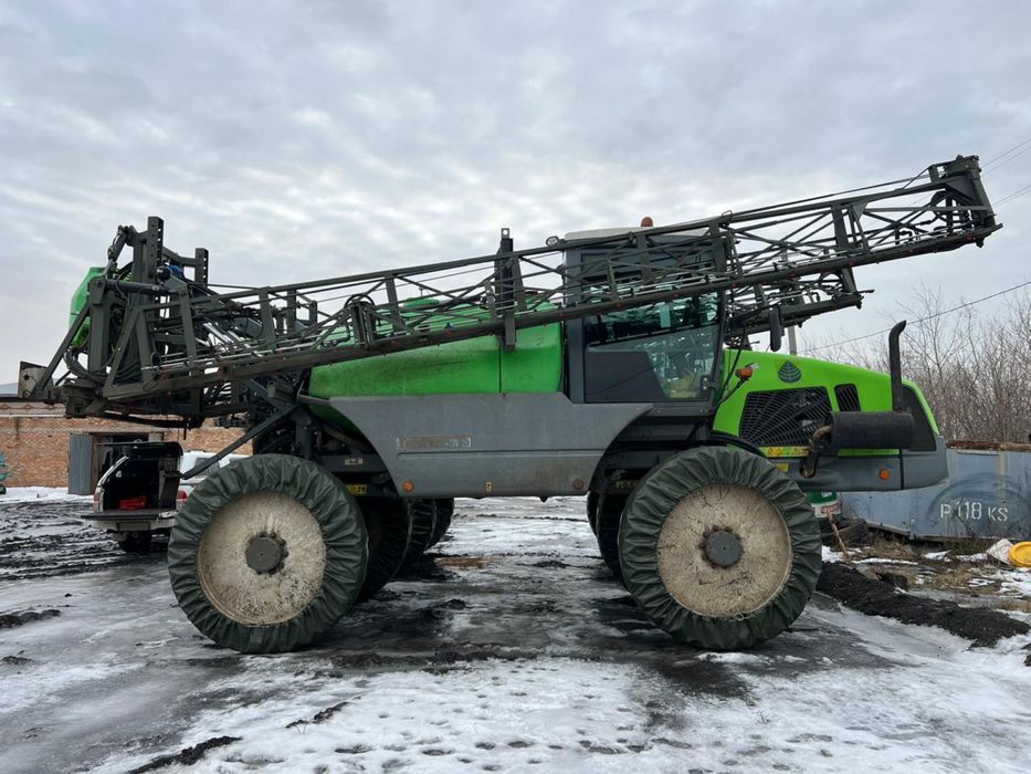 Самоходный опрыскиватель