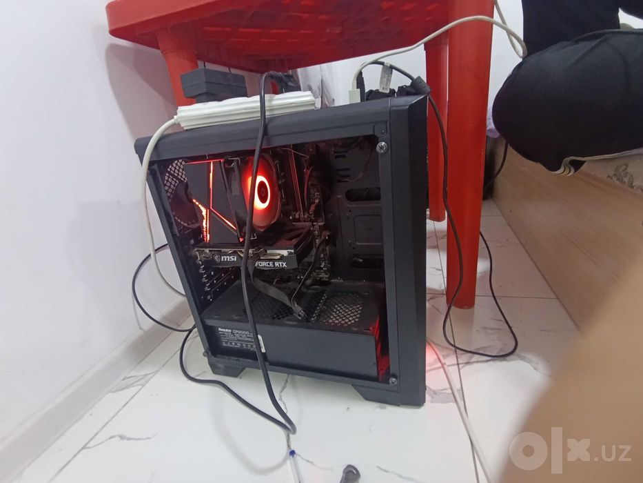 Kuchli gaming kompyuter. O'yin va ish uchun.