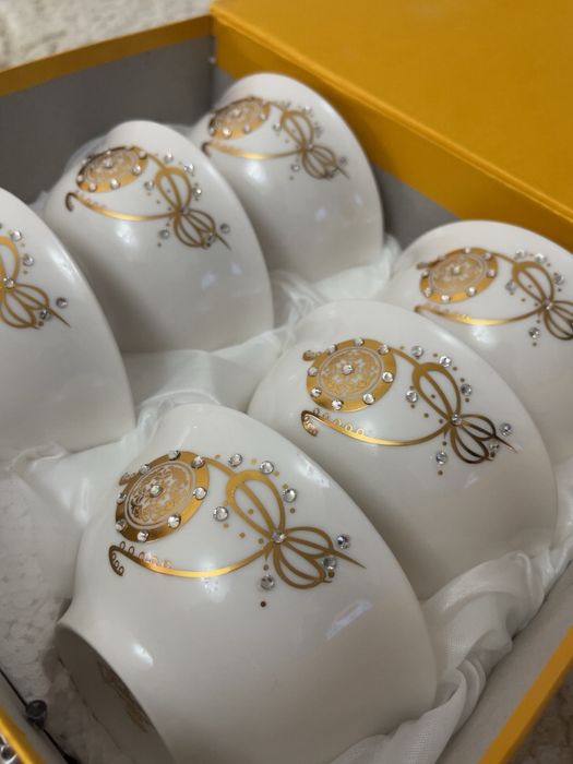 Фарфоровые чашки 6шт