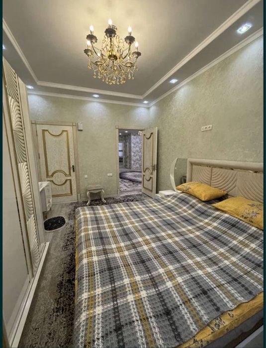 Продается 3 ком квартира, с мебелью техникой , Паркентский ,новострой