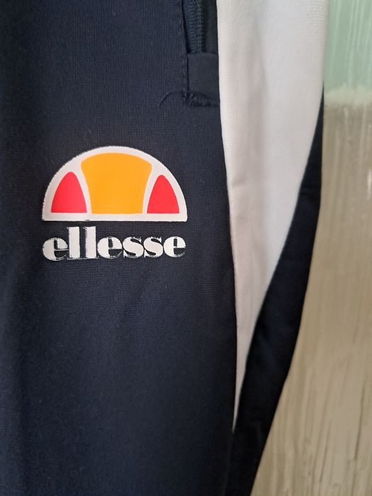 Trening Ellesse marimea M impecabil