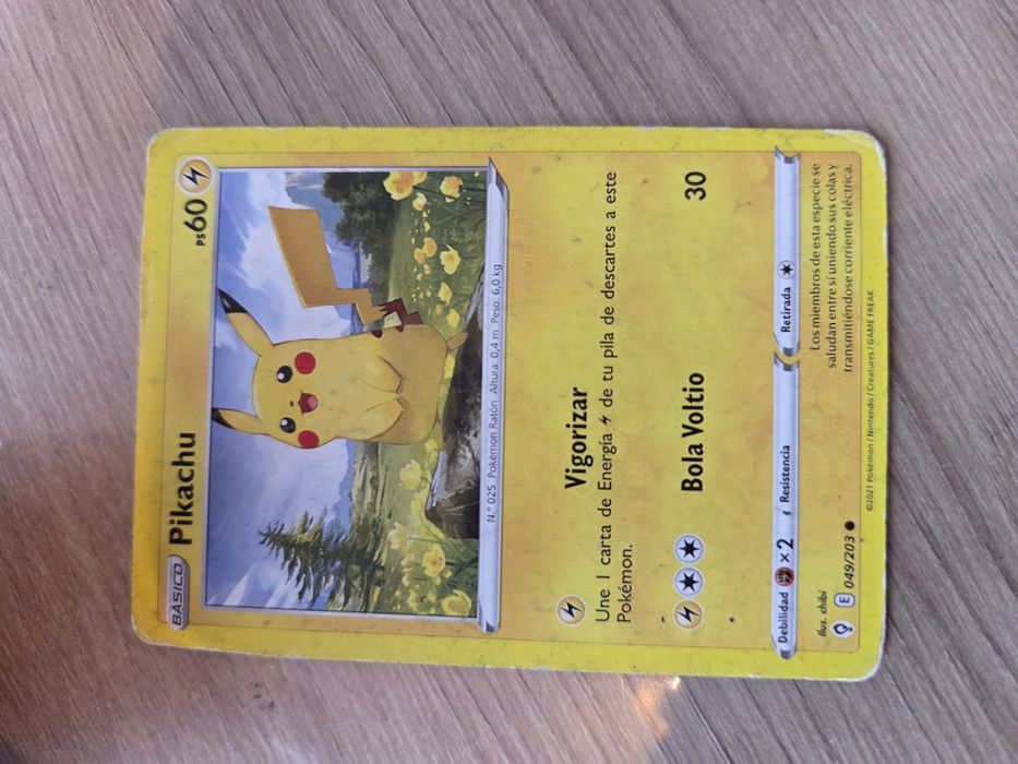 Cărți pokemon ( pikachu și zekrom )