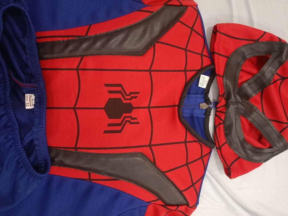 Продам костюм человек паук