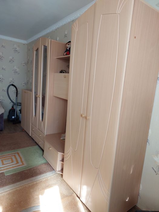 Мебель для зала в хорошем состоянии