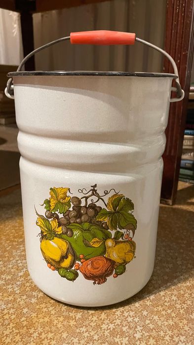 Посуда эмалированная, ведра , тазик, бидон