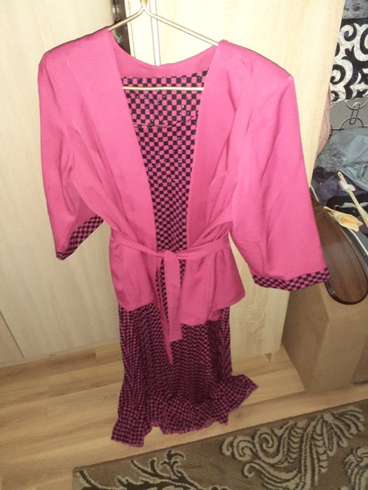 Продам платья летние