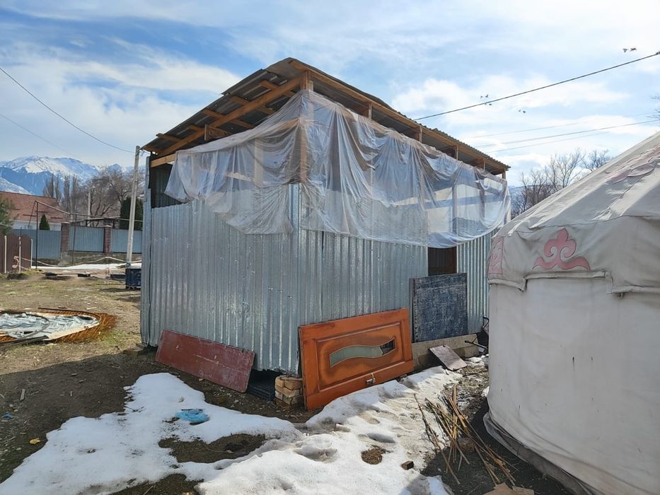 Продам недостроенный вагончик