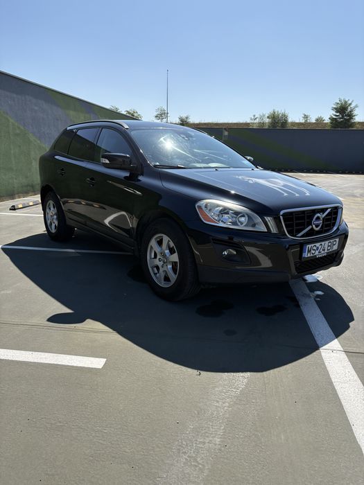 VOLVO XC60 2.4 D 2010