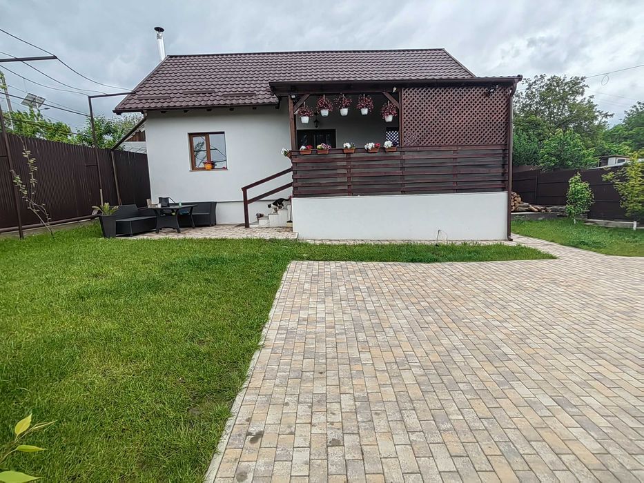 Casa de vanzare, Margineni