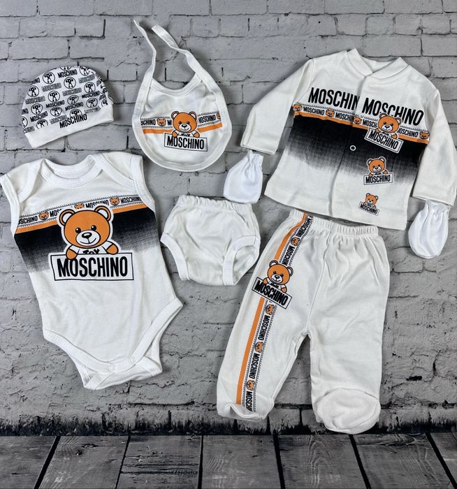 Set nou nascut Moschino