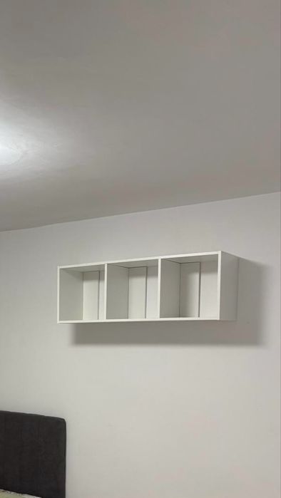 Biblioteca suspendata