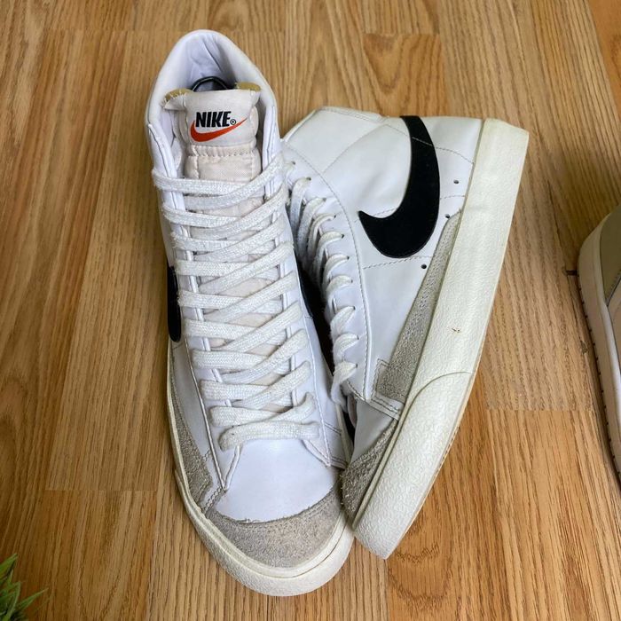 Nike Air Jordan 1 High, Nike Dunk Low, Nike Blazer Mid 77