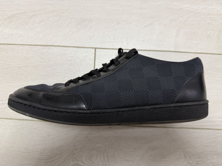 Louis Vuitton.