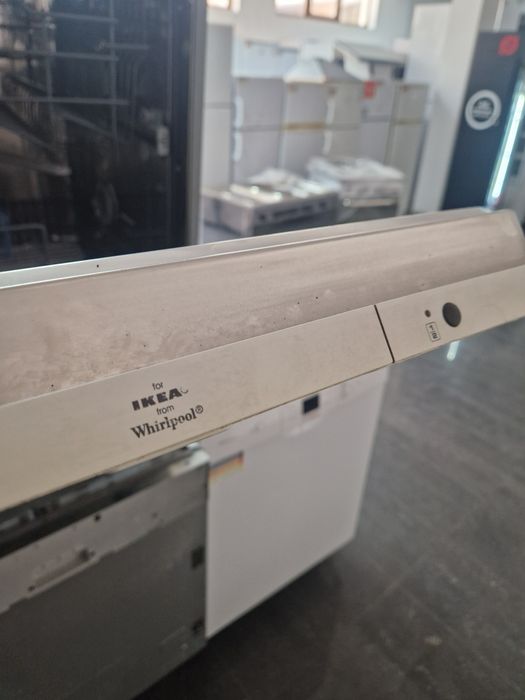 Съдомиялна за вграждане Whirlpool A++ 12 комплекта