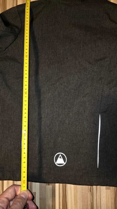 Яке за пролет / есен