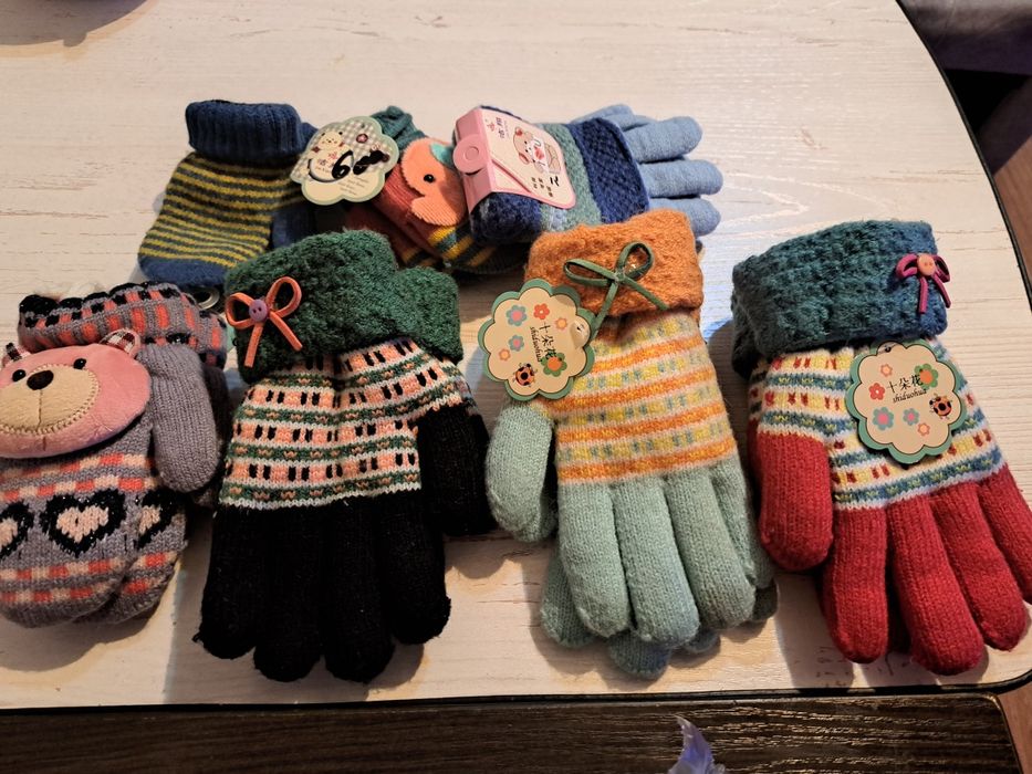 Продам перчатки,варежки,шапки