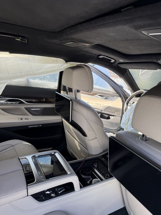 BMW 740Ld xDrive Long AVARIAT • M Package  • LASER • TVA •Service BMW