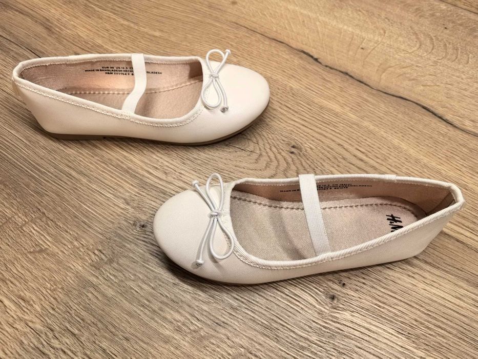 Обувки за момиченце Kamik, H&M, LC Waikiki, Ipanema