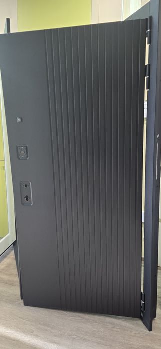 Продам железные двери