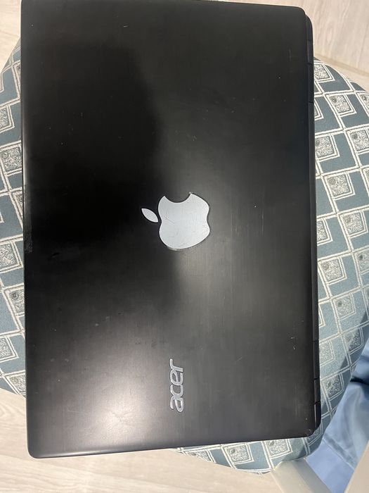 Ноутбук на запчасти