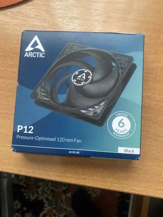 Кулер ARCTIC P12 black корпусной вентилятор для компьютера