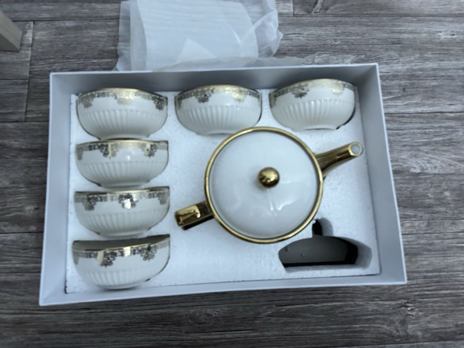 Сервиз чайный новый