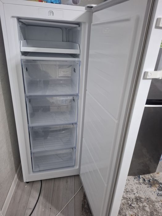 Холодильник Найсенс