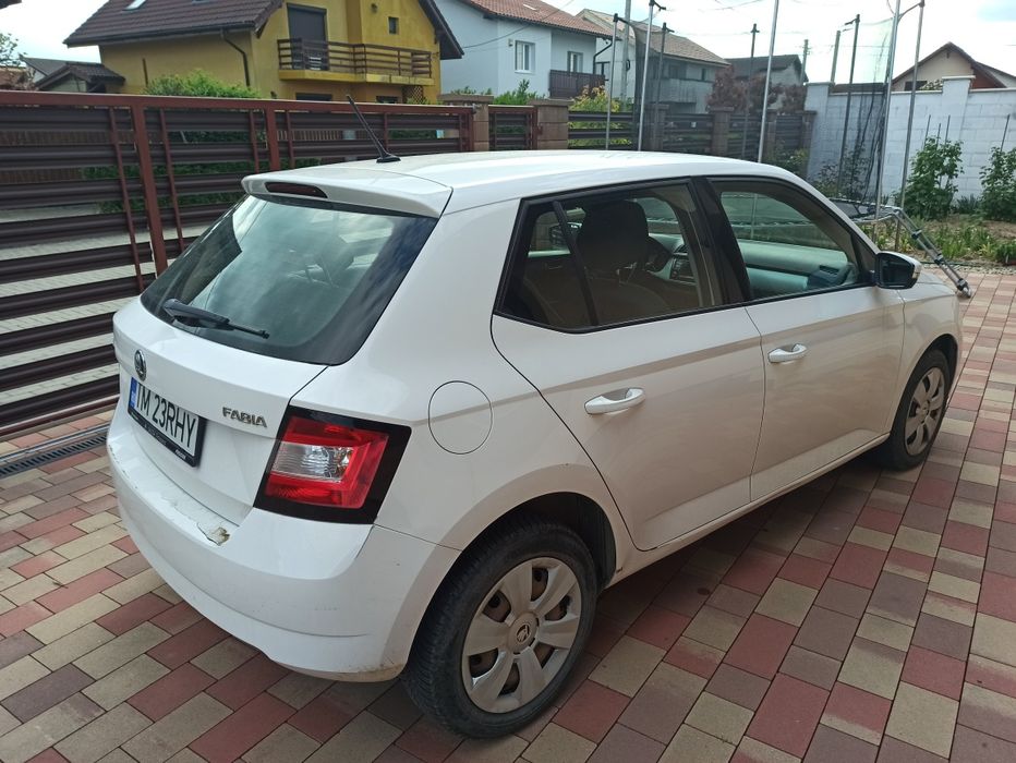 SKODA Fabia 2015 — imagine 2