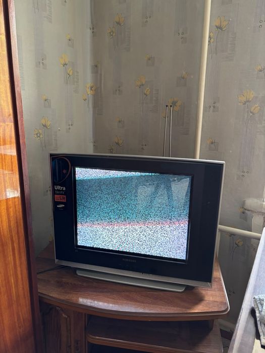 Отдам бесплатно телевизор