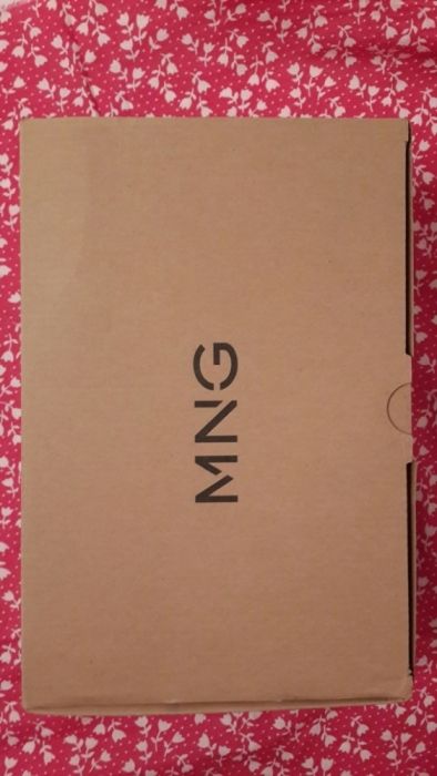 Слипоны женские.