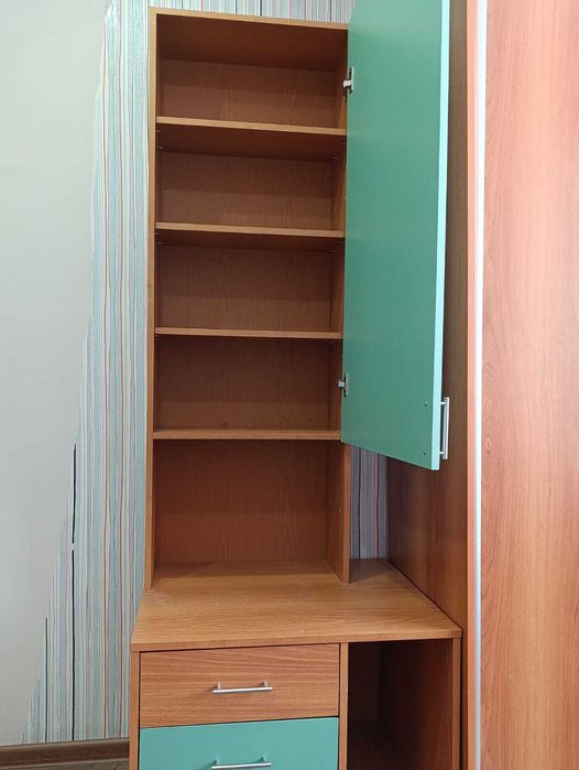 Продам дёшево шкаф-купе