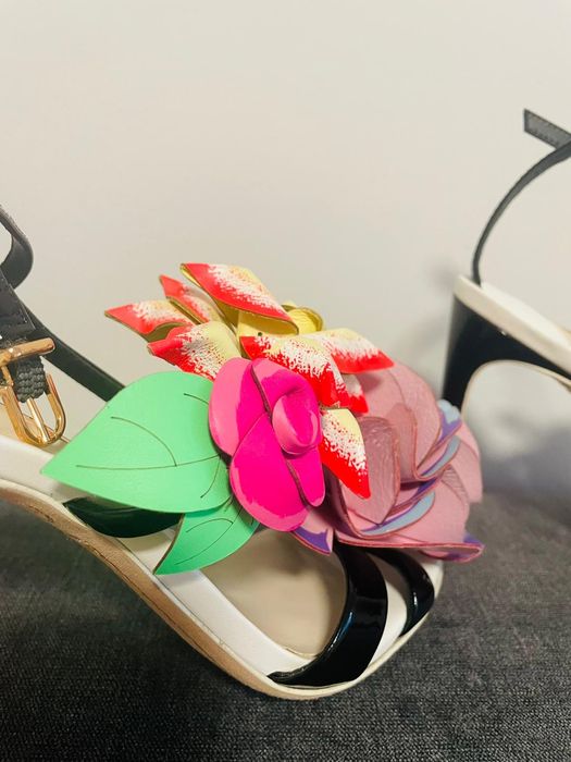 Нови обувки Sophia Webster